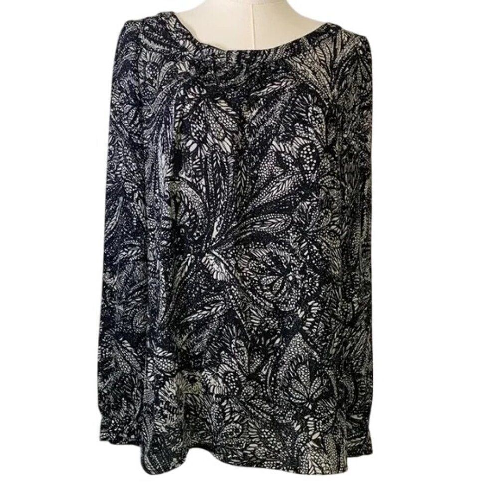 Ann Taylor Loft Elegant Black and White Women's Top. Women’s M.